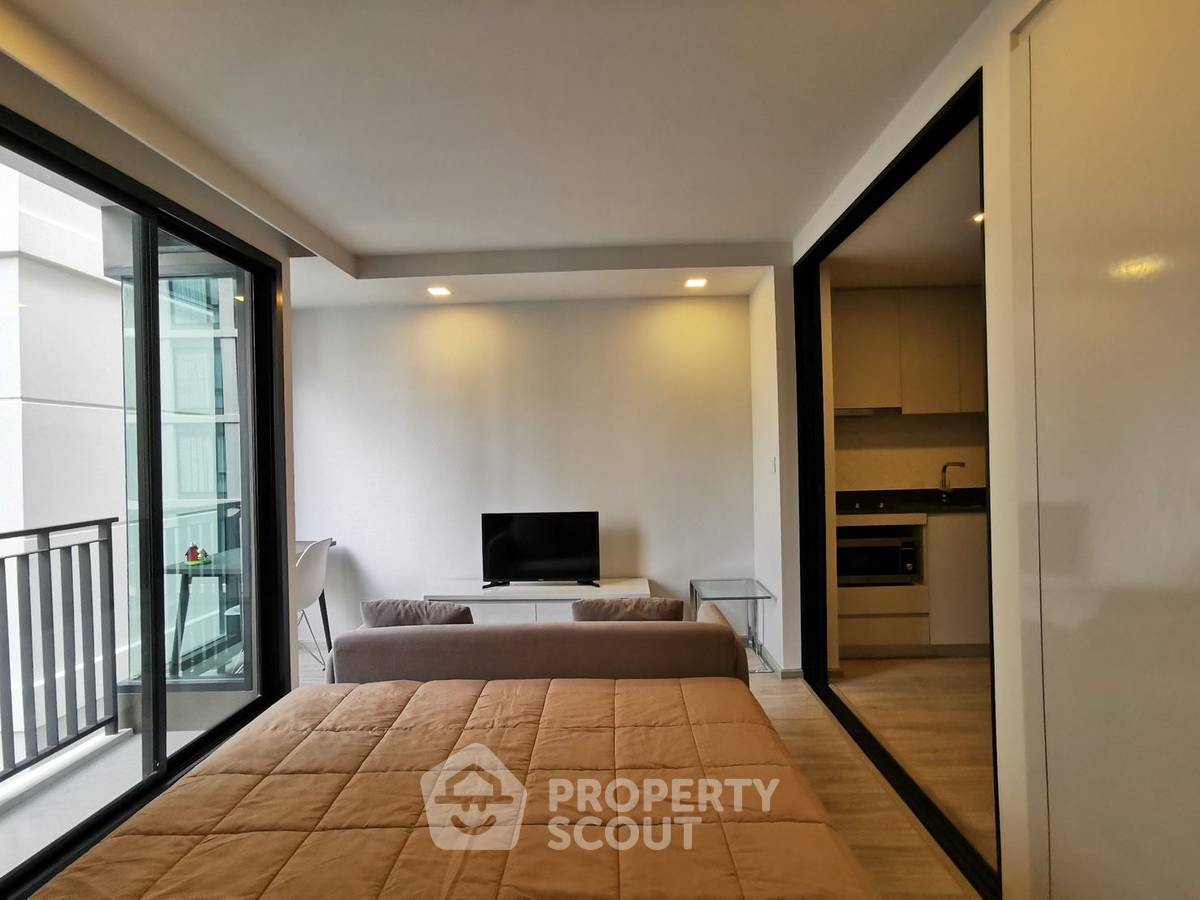 picture 1-BR Condo at Maestro 14 Siam-Ratchathewi near BTS Ratchathewi (ID 1173414) - 3/9