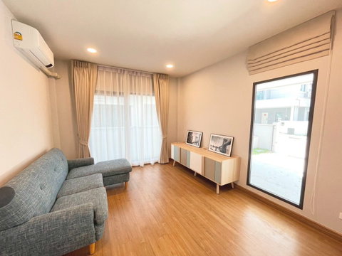 [RENT]  HST0112  | Centro Bangna Phase 1     (ID with @in front, LINE ID:  @idhomeland)