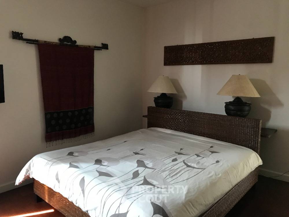 picture 2-BR Condo at Manhattan Chidlom near BTS Chit Lom (ID 635648) - 3/9