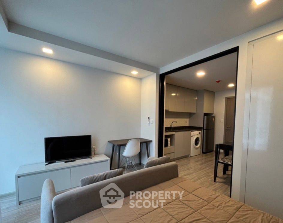 picture 1-BR Condo at Maestro 14 Siam-Ratchathewi near BTS Ratchathewi (ID 1173414) - 2/9