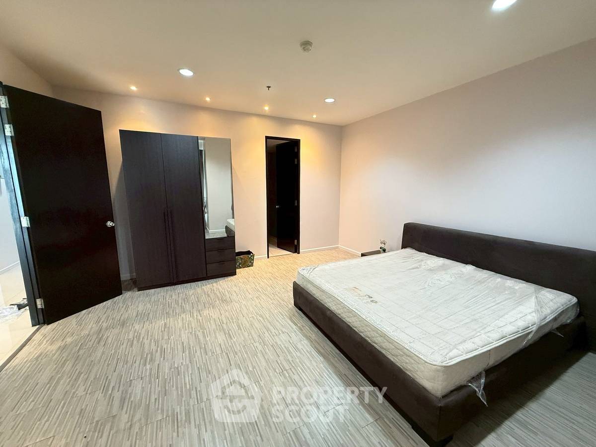 รูป คอนโด 3-ห้องนอน ที่ ซิตี้ สมาร์ท สุขุมวิท18 ใกล้ BTS อโศก (ID 767004) - รูปที่ 8/24