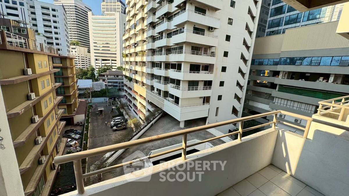 รูป คอนโด 1-ห้องนอน ที่ สราญใจ แมนชั่น คอนโดมิเนียม ใกล้ BTS นานา (ID 2963848) - รูปที่ 14/15