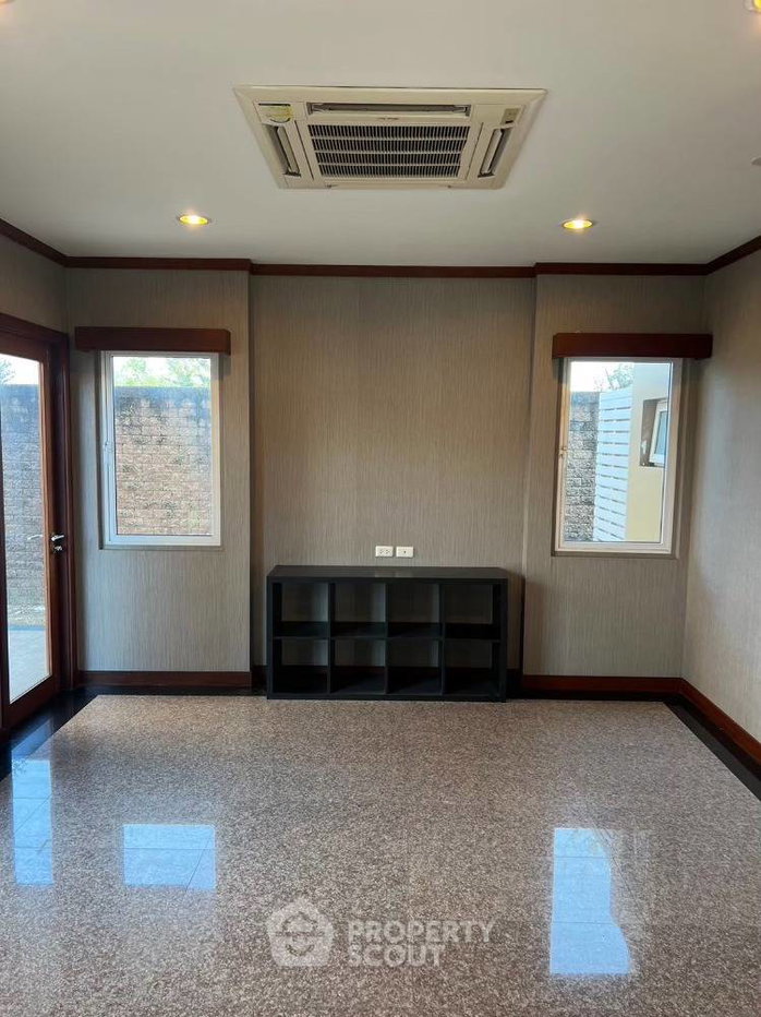 รูป บ้าน 3-ห้องนอน ที่ สิรีธร สุวรรณภูมิ ใน ขุมทอง (ID 1882374) - รูปที่ 6/14