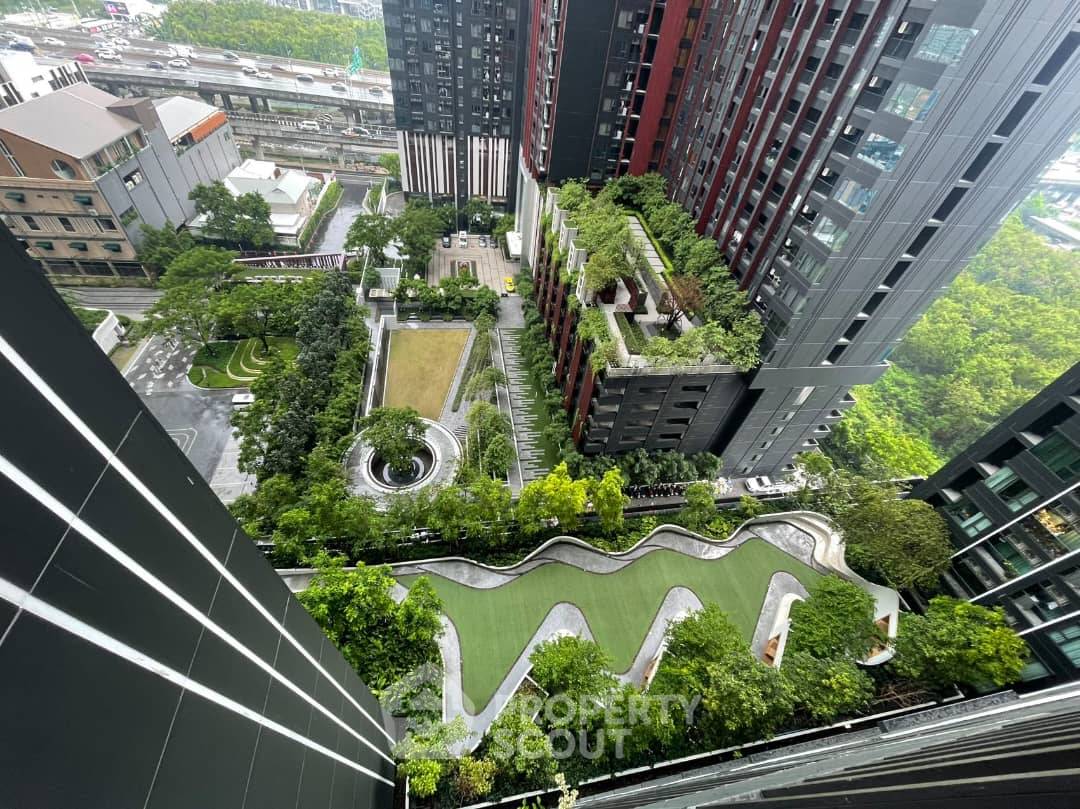 picture 1-BR Condo at Life Asoke - Rama 9 near MRT Phra Ram 9 (ID 2485695) - 14/14