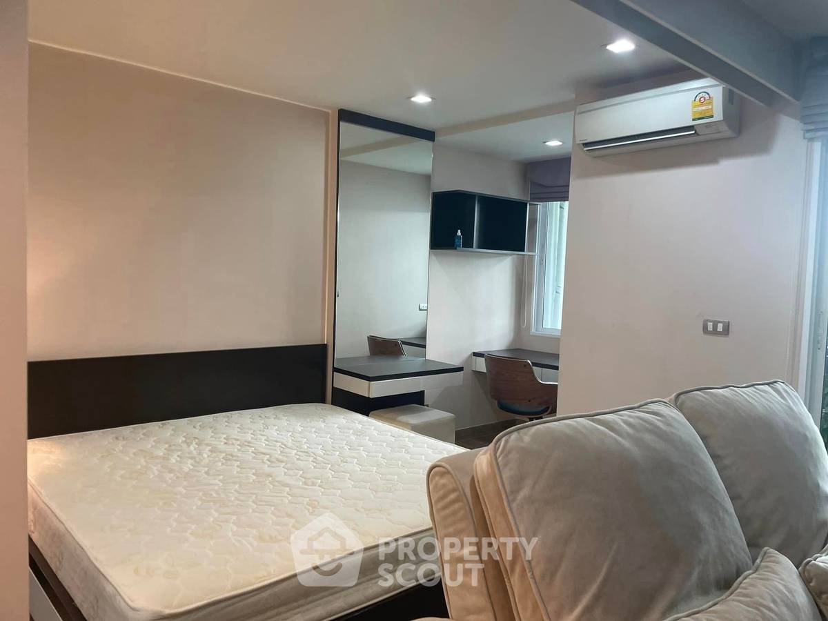 picture 1-BR Condo at Tree Condo Ekamai near BTS Ekkamai (ID 1530306) - 1/8