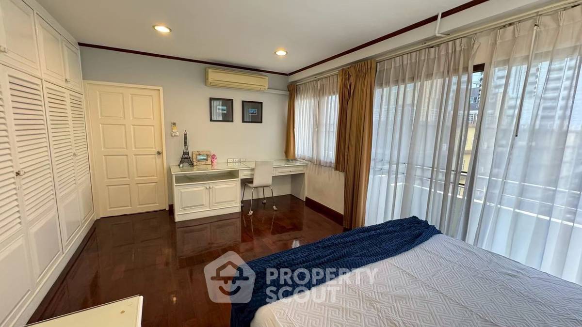 รูป คอนโด 1-ห้องนอน ที่ สราญใจ แมนชั่น คอนโดมิเนียม ใกล้ BTS นานา (ID 2963848) - รูปที่ 8/15