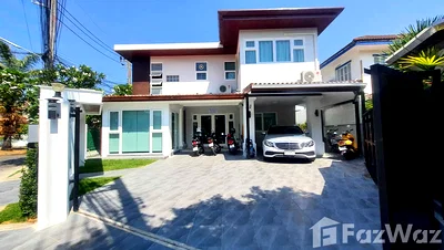Houses for sale Muang Phuket Phuket : Fully Renovated Corner Home with Solar System & Offices 6383912