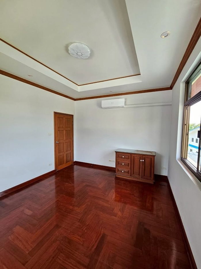 รูป WS7647 🏡✨ ให้เช่า บ้านเดี่ยวหลังใหญ่ ลาดพร้าว 93  ในพื้นที่ 111 ตร.ว. เลี้ยงสัตว์ได้  🐶🐱 เพียง  15.5 ล้านบาท - รูปที่ 12/22
