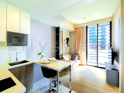 คอนโดให้เช่า : ▚ LJ195ツ ให้เช่า: Celes Asoke ✨ 1BR 35 ตร.ม. ทำเลสุดปังยูนิตหายาก ทิศไม่ร้อน เฟอร์ครบครัน สะดวกทั้ง BTS และ MRT พร้อมเข้าอยู่ทันที!