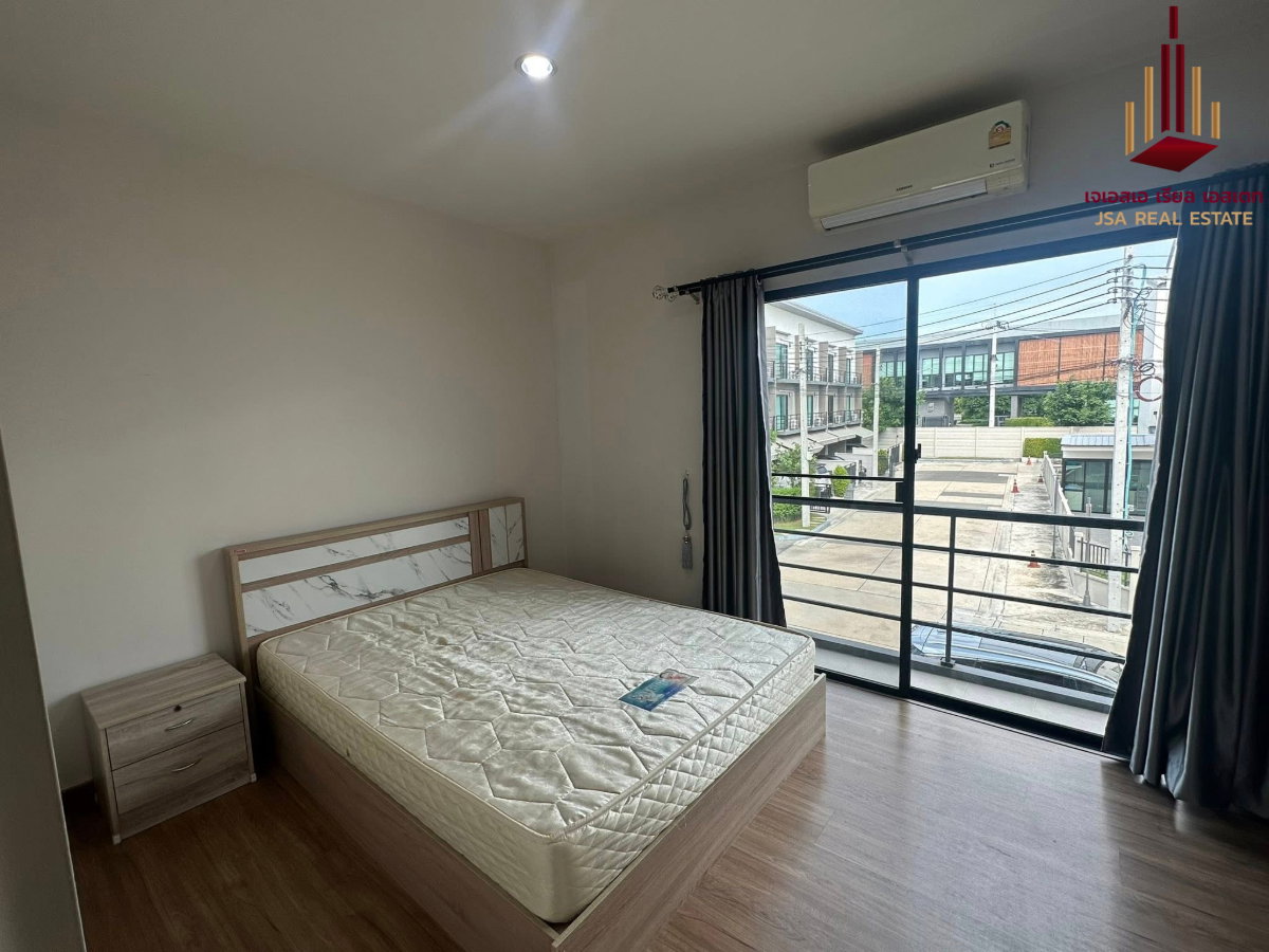 picture ✨ For Sale : Baan Klang Muang Srinakarin-Onnut ✨  💰 Only 8,140,000 THB - 3/10