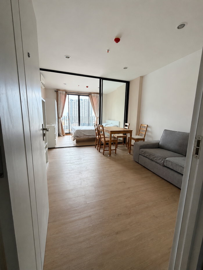 picture The Tree Interchange, 1B1B, 15 Floor, Building B, 36 Sq.m., Rental 11,000 THB/Month Ready to move in - 3/9