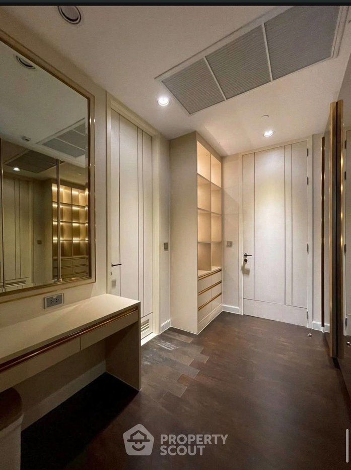 picture 2-BR Condo at Vittorio Sukhumvit 39 near BTS Phrom Phong (ID 2965576) - 2/21