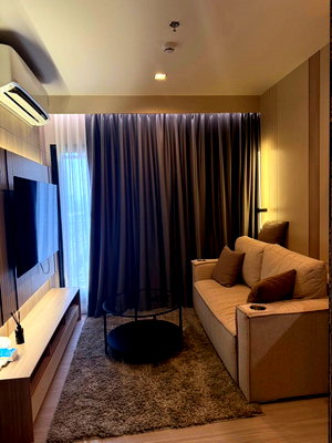 Condos for sale : ✅ Sell condo floor Fully built-in furniture, near MRT Rama 9 and Airport Link ✅ Life Asoke Hype