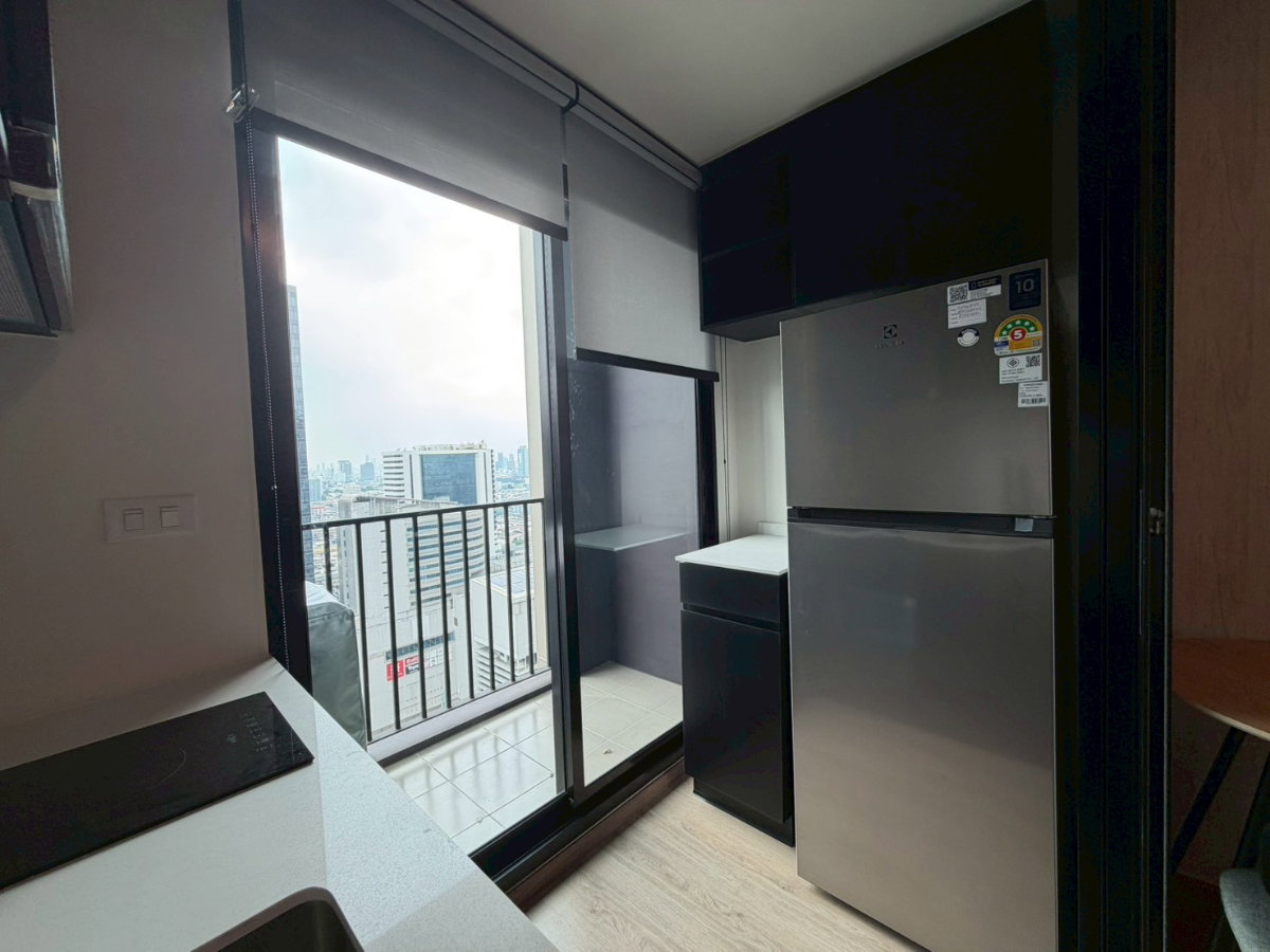 รูป ให้เช่า Nue District R9 ขนาด 30 ตรม. 1 นอน ตึกหน้า ชั้นสูง พร้อมอยู่ นัดดูห้องที่ 0993529495 - รูปที่ 8/10