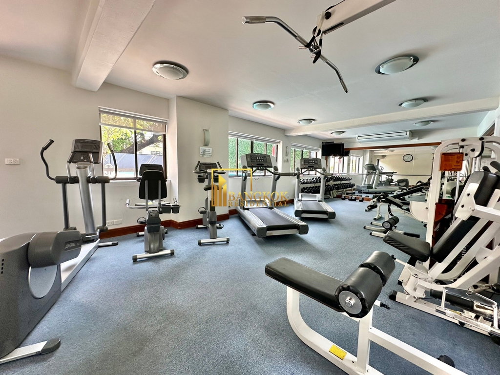 รูป Modern 3 Bedroom Apartment For Rent in Sathorn Area - BR21052AP - รูปที่ 37/38