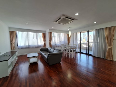 LTH6543 – Acadamia Grand Tower FOR SALE 2 beds 2 baths Size 120 Sq.M.Near BTS Phrom Phong stations ONLY 12.5 MB
