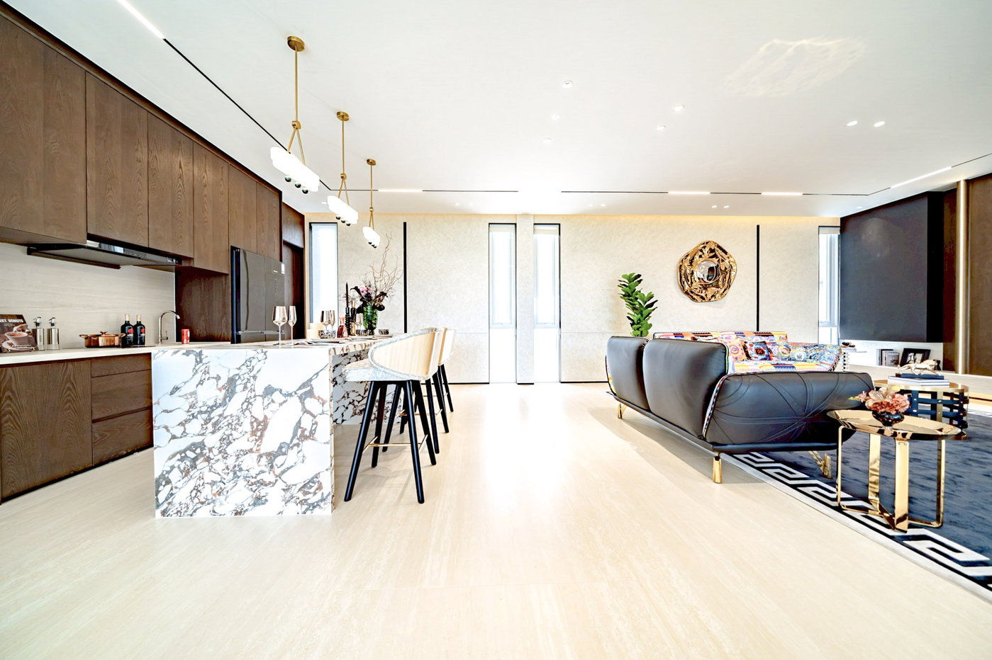 รูป Huay Yai East Pattaya Luxury 3 Storey Villa for Sale - รูปที่ 2/30