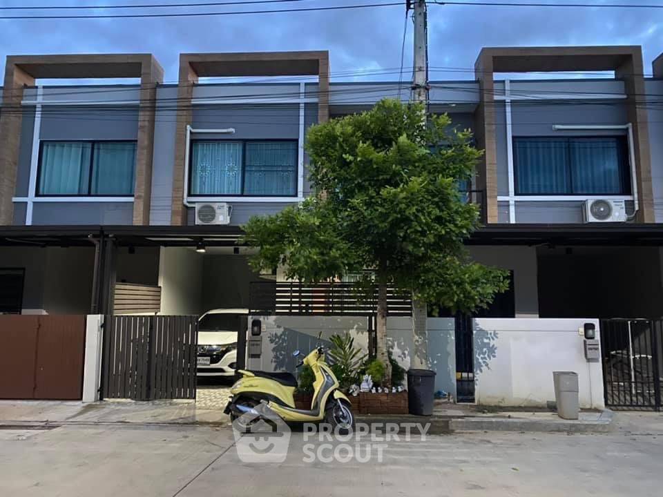 รูป ทาวน์เฮ้าส์ 3-ห้องนอน ใน ละหาร (ID 1889351) - รูปที่ 11/11