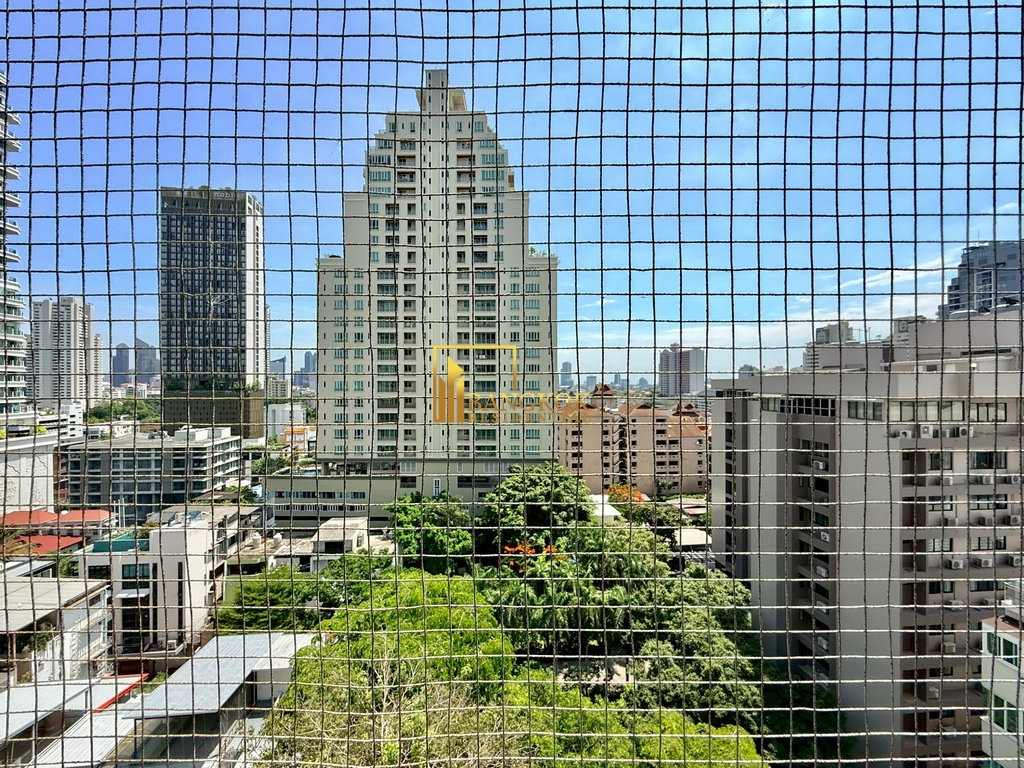 รูป Baan Suanpetch | Modernized 3 Bed Condo in Phrom Phong - BR61457CD - รูปที่ 16/34