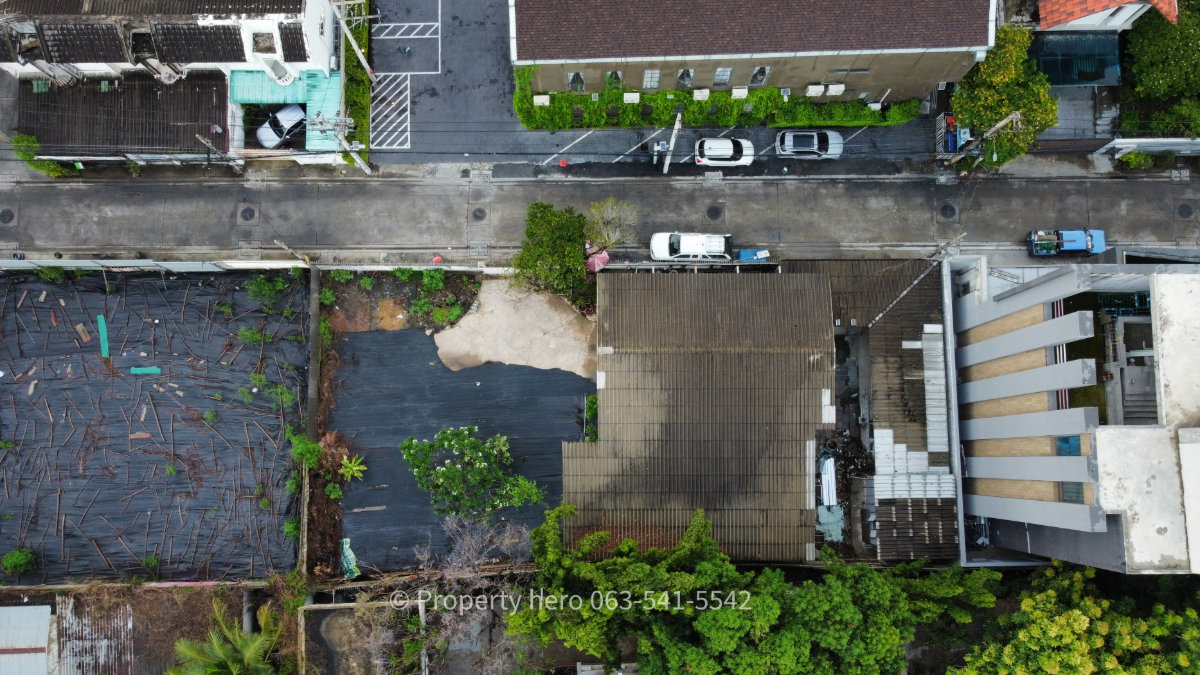 picture House for Rent + Large Land Plot in the Heart of Inthamara 67,000 THB/month - 8/36