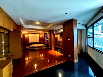 เช่าทาวน์โฮม เทสโก้โลตัส เอ็กตร้า พระราม 4 : Luxury Townhouse for Rent Thonglor | Family Home Ready to Move In | Near BTS Thonglor | 110,000 THB/Month | ทาวน์เฮ้าส์หรูให้เช่า ทองหล่อ เหมาะครอบครัว พร้อมเข้าอยู่ ใกล้ BTS ทองหล่อ 110,000 บาท/เดือน -LTH12646