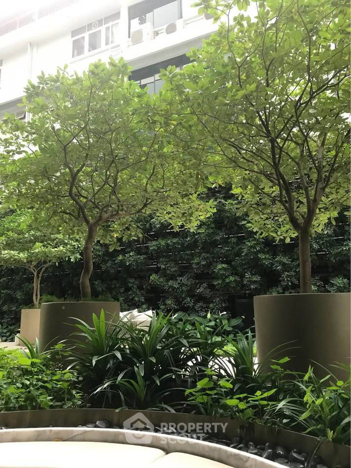 picture 1-BR Condo at 28 Chidlom near BTS Chit Lom (ID 2129445) - 11/12