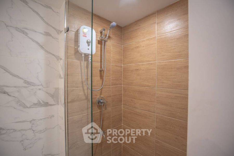 picture 1-BR Condo For Sale At Hillside Condominium 2, Near Nimmanhaemin (ID 2143630) - 6/10