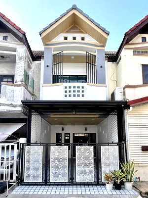 ทาวน์โฮม โรงเรียนนานาชาติร่วมฤดี วิทยาเขตอนุบาล : หมู่บ้านเลิศอุบล (หลังที่2) ซอยพระยาสุเรนทร์44 ถนนรามอินทรา109  แขวงสามวาตะวันตก เขตคลองสามวา ทำเลดี แต่งพร้อมอยู่