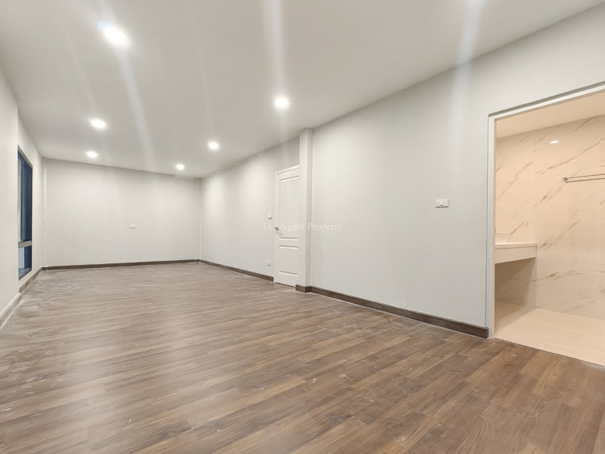 รูป ขายบ้านรีโนเวทใหม่ นันทวัน วงแหวน-รัตนาธิเบศร์ หลังริม เนื้อที่ 108.5 ตร.ว. หลังริม 5 นอน 5 น้ำ โครงการคุณภาพ Land & Houses บางใหญ่ ลดทันที 1 ล้านบาท - รูปที่ 21/46