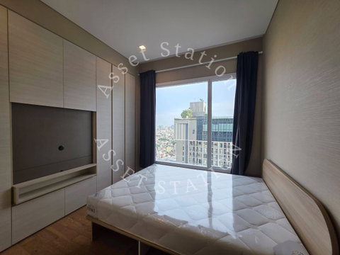 💎The Saint Residences offers convenient access, close to BTS Ha Yaek Ladprao and MRT Phahonyothin✨