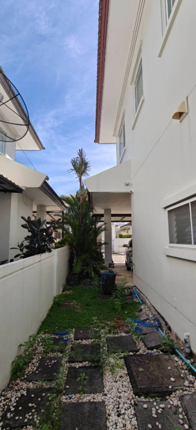 picture For Sale : 2-Storey Detached House (corner plot) in Manthana Ramintra-Wongwean Project - 6/26