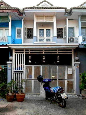 Townhouses for rent Lotus's north ratchapruek : TownHouse for Rent The Emerald Park 2, 2 bedroom 2 bathroom Good Condition Near MRT Bang Phlu, Ratchapruek, Bang Bua Thong, Bang Yai : EL26R-009