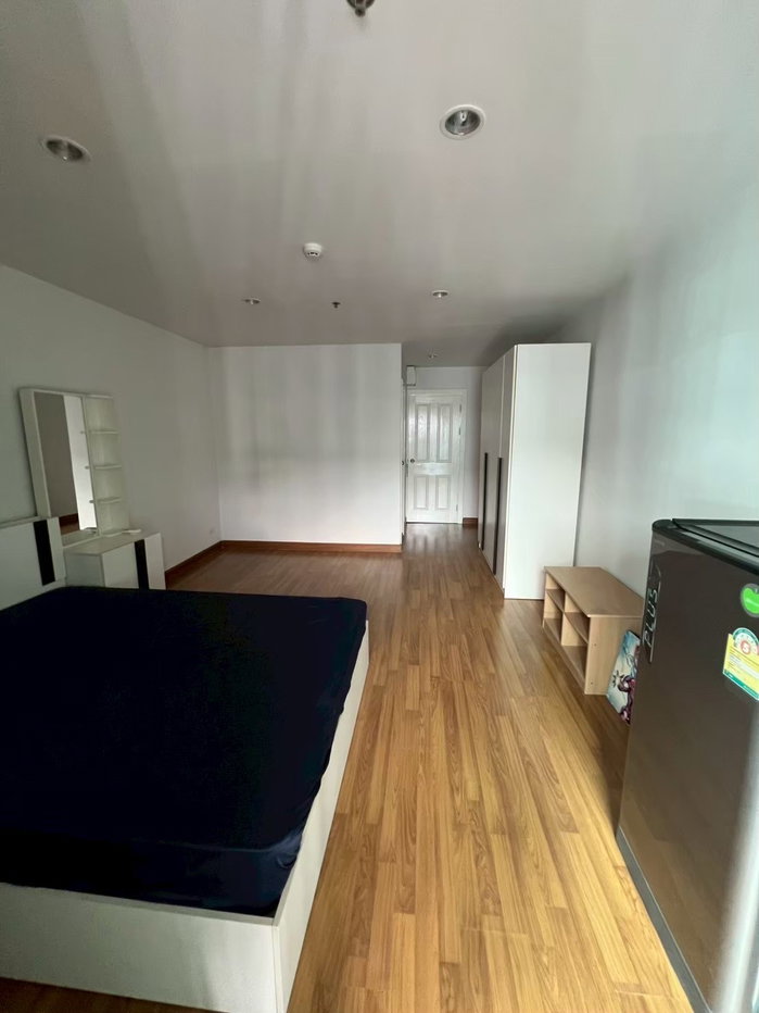 รูป ❤️Regent Home 18 For rent 7,000 Bath available now❤️ทักไลน์เลยค่ะ Line ID: @vrcondo (มี @ ด้วย) - รูปที่ 3/6