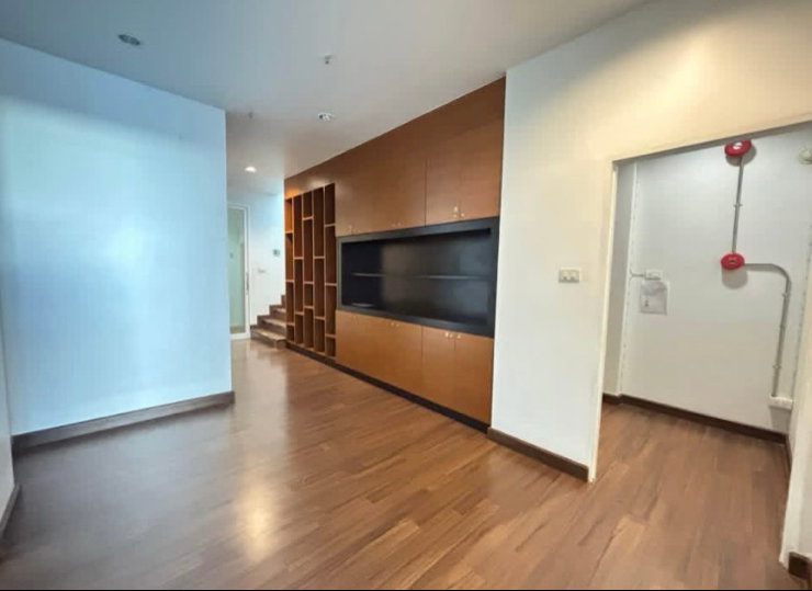 picture Commercial building in Soi Sai Nam Phueng - Super cool! - 5/6
