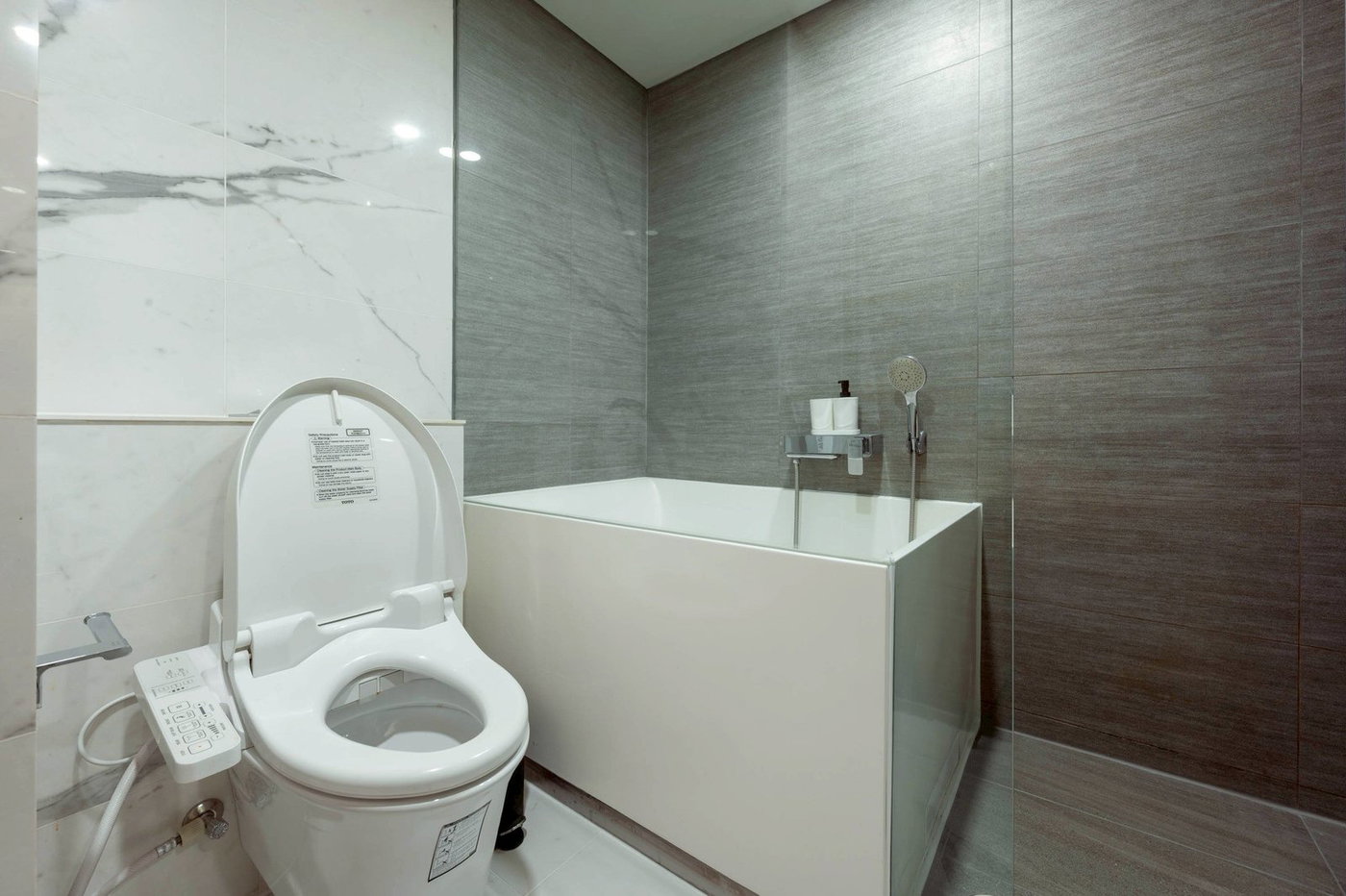 รูป LTH13678 – Condo for Sale | Siamese Exclusive Sukhumvit 31 | 64.44 sqm | 1 Bed 1 Bath | Near BTS Phrom Phong | 10.69 MB | ไซมิส เอกซ์คลูซีฟ สุขุมวิท 31 - รูปที่ 7/9