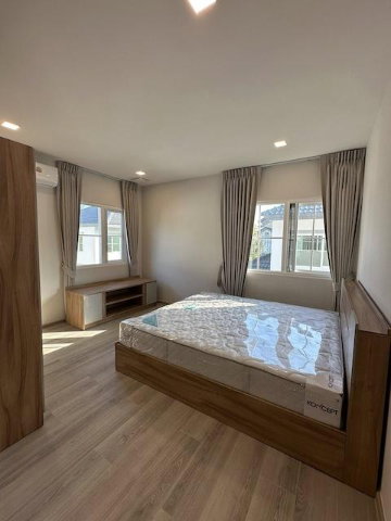 รูป MHR149 บ้านใหม่ติดคลับเฮาส์  หันทิศเหนือ เช่าบ้านเดี่ยวหรู Villaggio 3 ศรีนครินทร์-บางนา 75 ตร.ว. เฟอร์ครบพร้อมอยู่ - รูปที่ 3/12