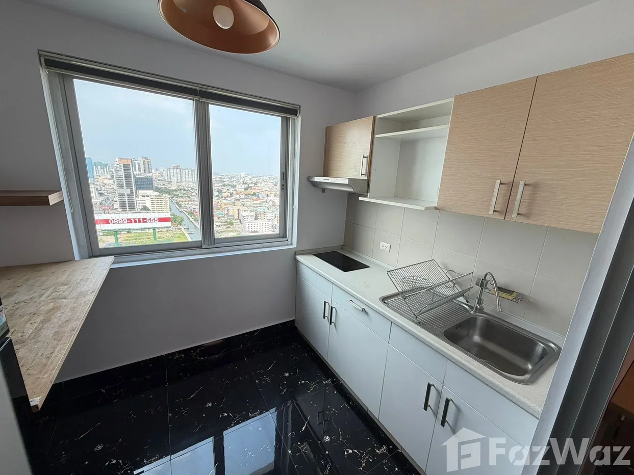 picture Corner Unit 2-Bed Condo for Sale at Supalai Park Ekkamai 6427886 - 5/11