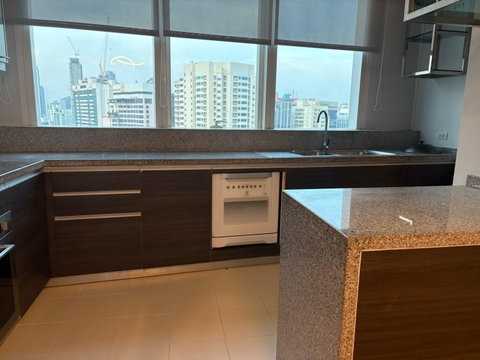 LTH11650-Millennium Residence FOR RENT Size 145 sqm. 3 beds 3 baths Near BTS Asok Station ONLY 100K/Month