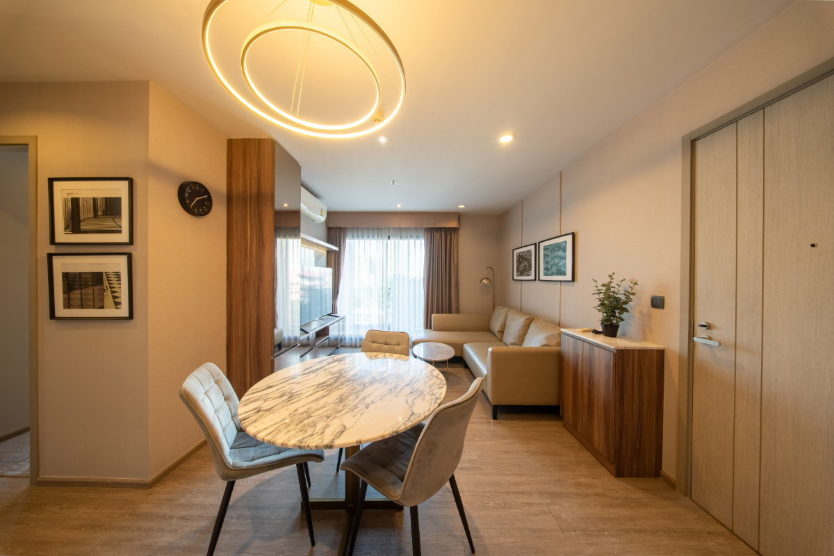 picture Best-Value 2BR Corner Condo in Ekkamai, 30.89% Below Market - U6151816 - 8/15