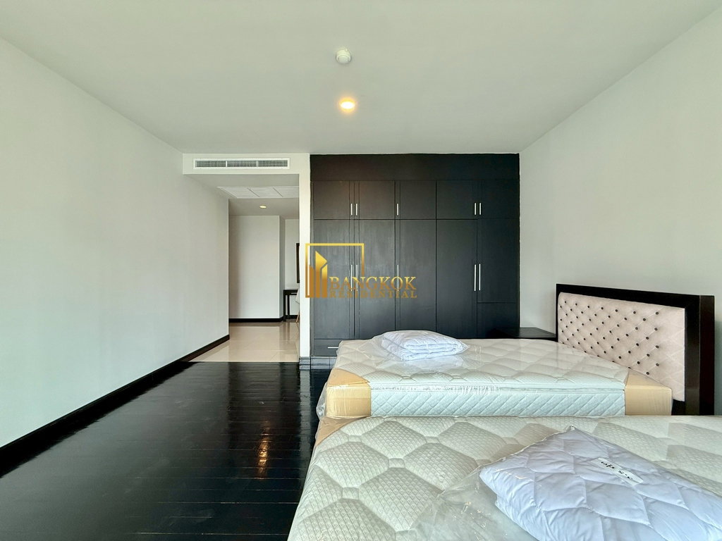 รูป Large 4 Bedroom Penthouse Apartment For Rent in Sathorn - BR0715AP - รูปที่ 31/45