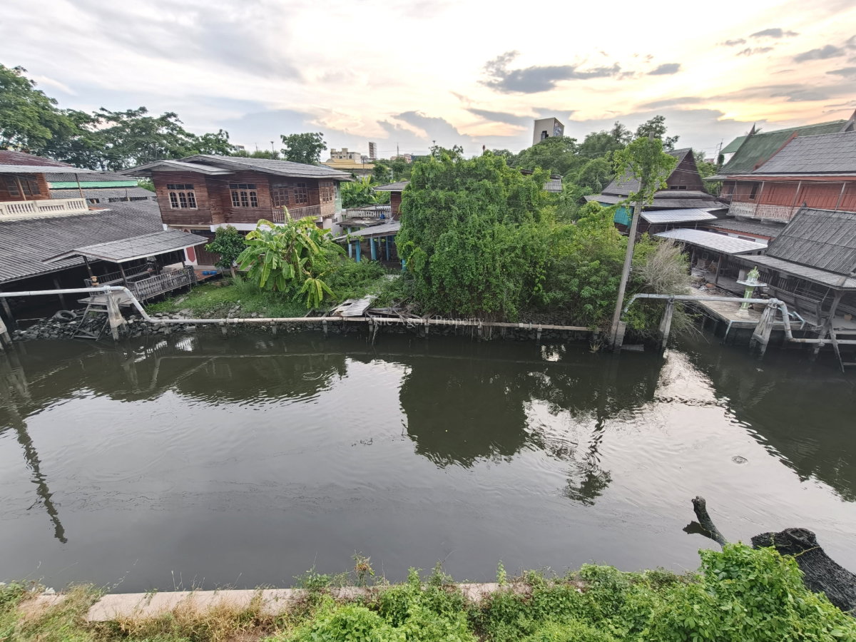 รูป ขายบ้านรีโนเวทใหม่ นันทวัน วงแหวน-รัตนาธิเบศร์ หลังริม เนื้อที่ 108.5 ตร.ว. หลังริม 5 นอน 5 น้ำ โครงการคุณภาพ Land & Houses บางใหญ่ ลดทันที 1 ล้านบาท - รูปที่ 31/46