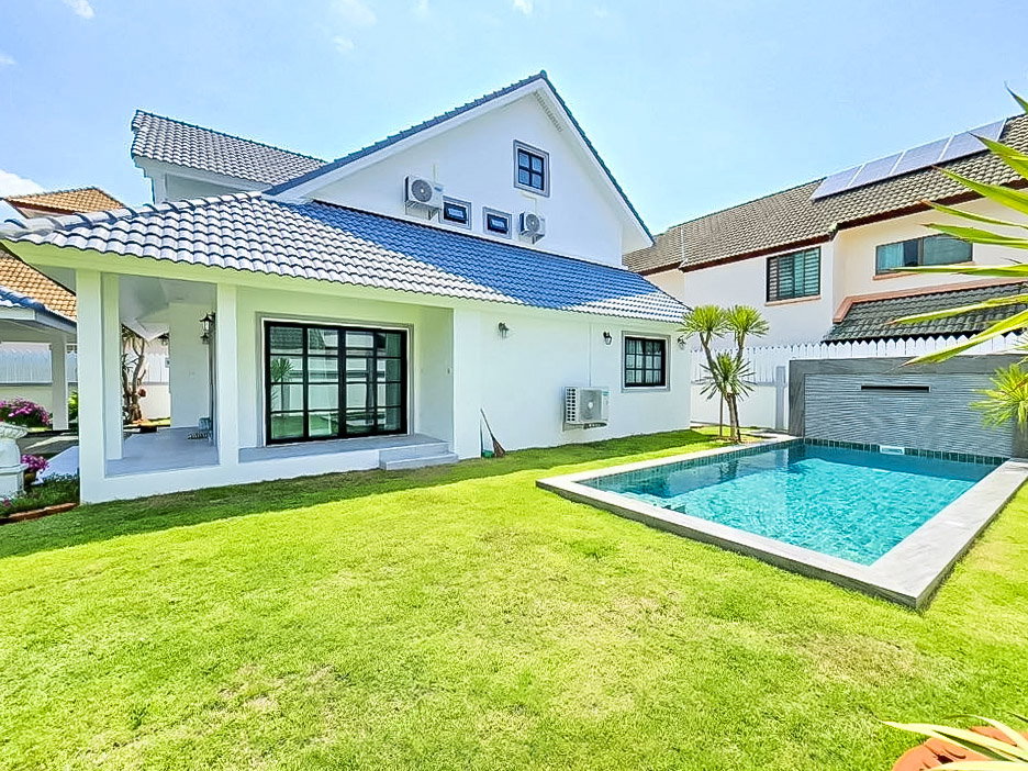รูป 4 Bedroom Pool Villa for Sale East Pattaya - รูปที่ 1/17