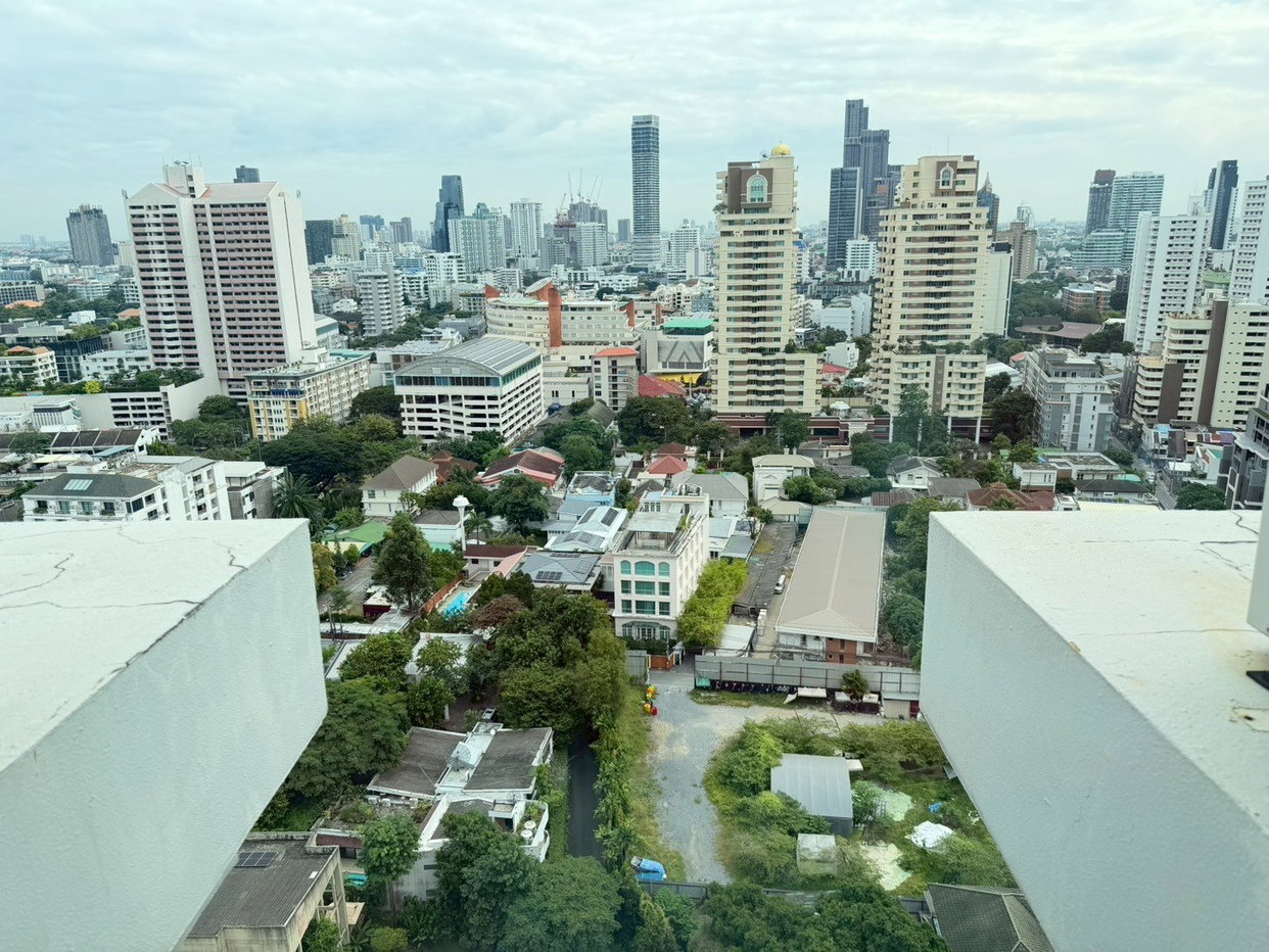 รูป LTH13724 – Condo for Rent | Royal Castle Sukhumvit 39 | 110 sqm | 2 Beds 2 Baths | Near BTS Phrom Phong | 45K/Month | คอนโดให้เช่า รอยัลคาสเซิล สุขุมวิท 39 - รูปที่ 2/12
