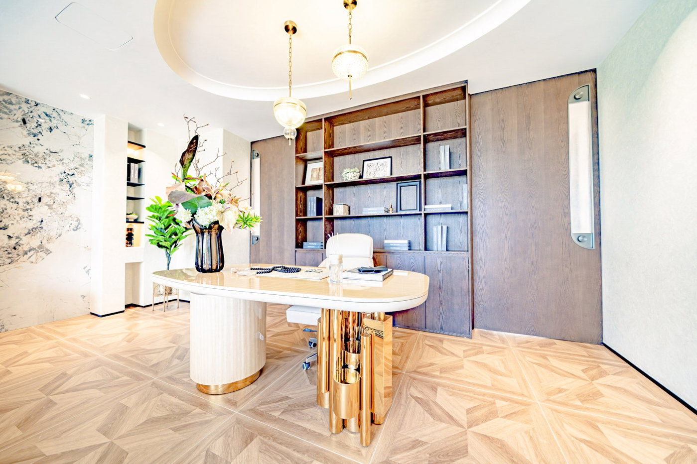 รูป Huay Yai East Pattaya Luxury 3 Storey Villa for Sale - รูปที่ 12/30