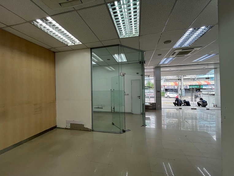 รูป อาคารสำนักงาน 2 ชั้น บนถนนสมบูรณ์กุล ราชบุรี รหัส 68-00184 หรือ 31542-0001 ติดต่อคุณสุชาติ - รูปที่ 7/15