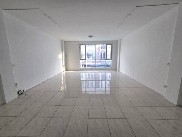 รูป อาคารพาณิชย์4ชั้น ให้เช่า โครงการ RK Office Park ร่มเกล้า ลาดกระบัง - รูปที่ 8/8