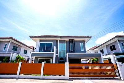 บ้านเดี่ยว บางละมุง ชลบุรี : ขายบ้านเดี่ยวพัทยา 2 ชั้น 3 ห้องนอน รีโนเวทใหม่ พร้อมอยู่ โซนชัยพฤกษ์ 2