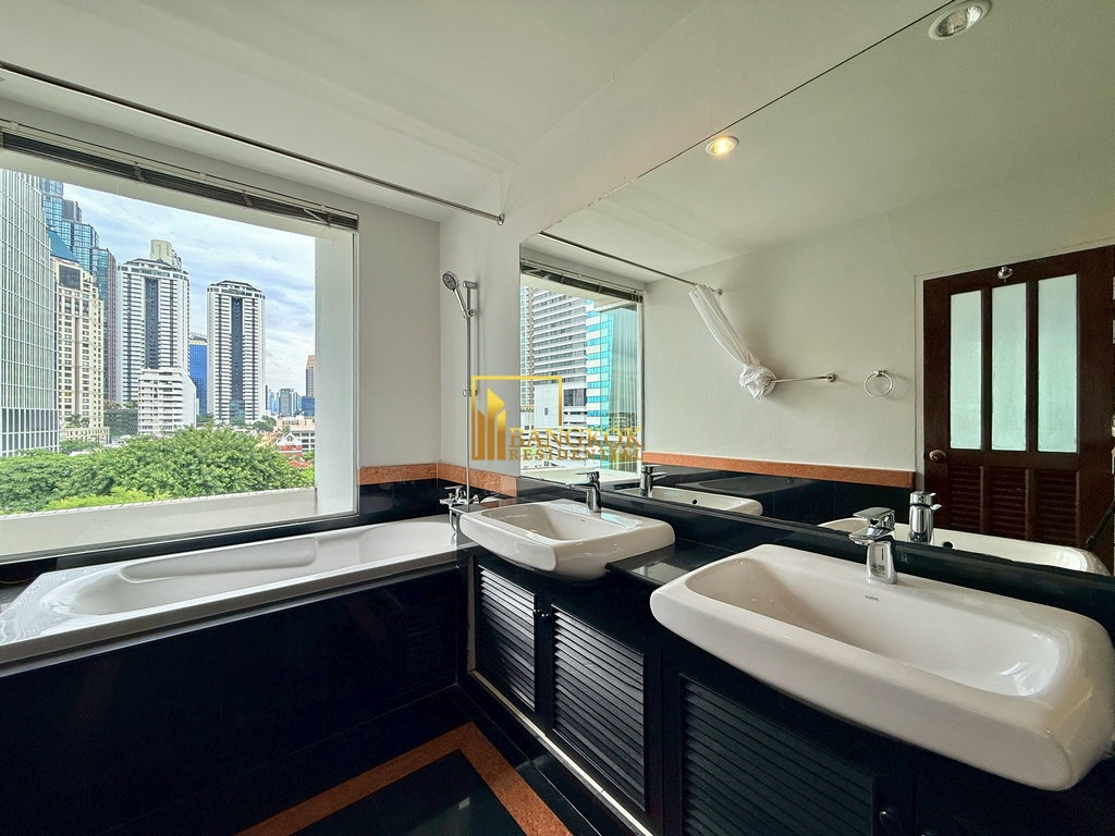 รูป Large 4 Bedroom Penthouse Apartment For Rent in Sathorn - BR0715AP - รูปที่ 18/45