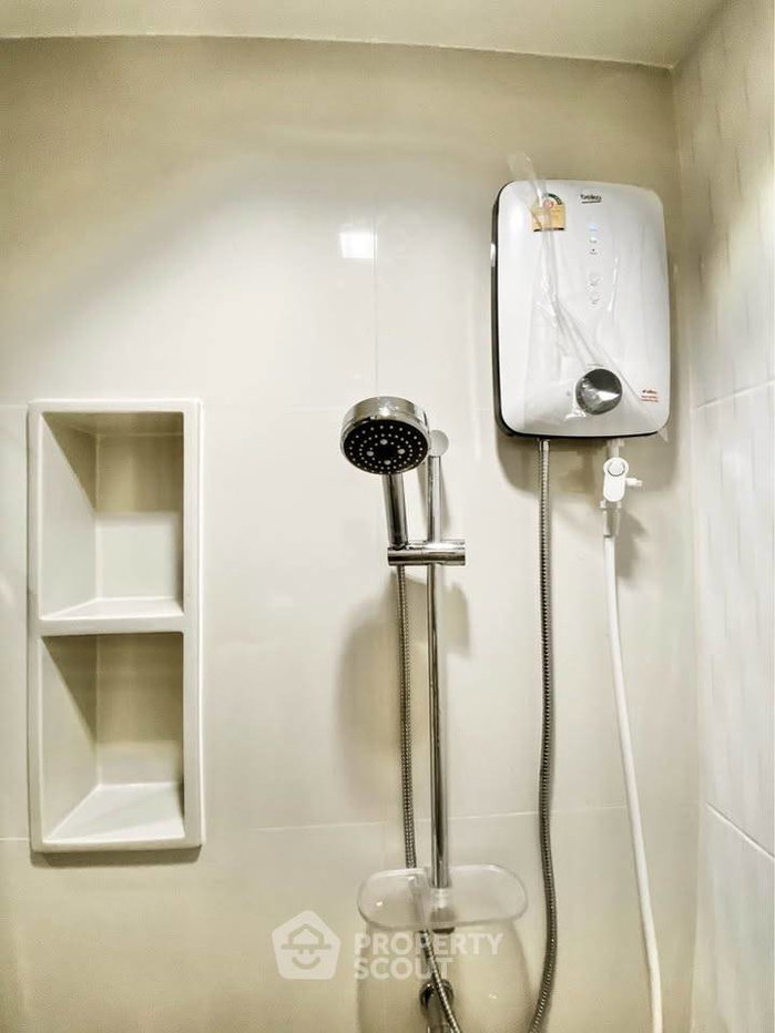 picture 2-BR Condo at Life Asoke - Rama 9 near MRT Phra Ram 9 (ID 2964149) - 11/11