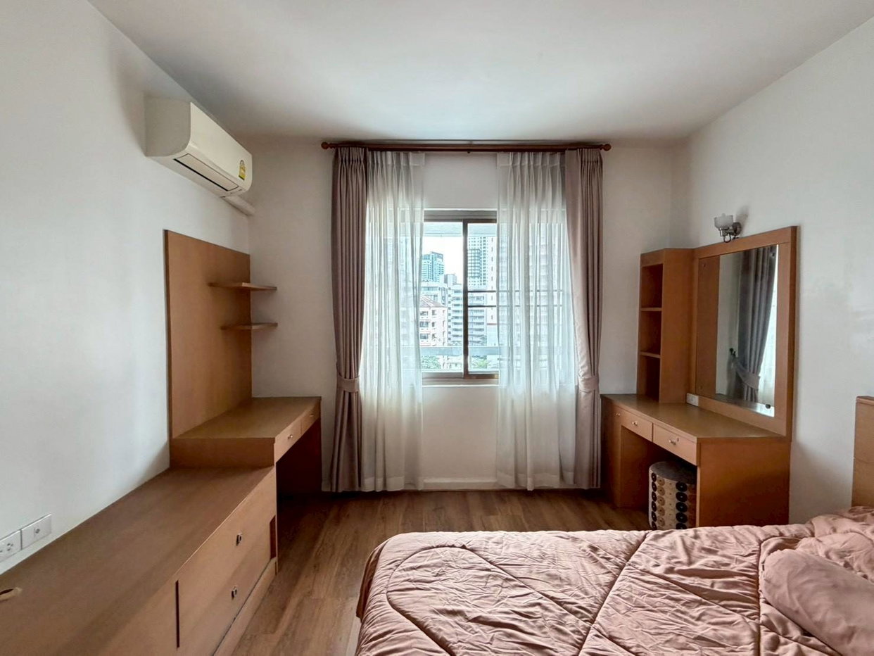 รูป LTH13725 – Condo for Rent | Royal Castle Sukhumvit 39 | 140 sqm | 3 Beds 2 Baths | Near BTS Phrom Phong | 55K/Month | คอนโดให้เช่า รอยัลคาสเซิล สุขุมวิท 39 - รูปที่ 11/14